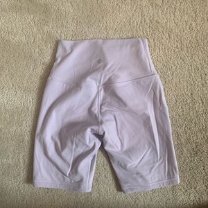 Lavender due 8 inch align short. Size 4